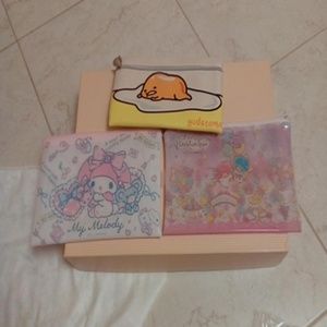 Sanrio Gudetama Cosmetic Bag bundle